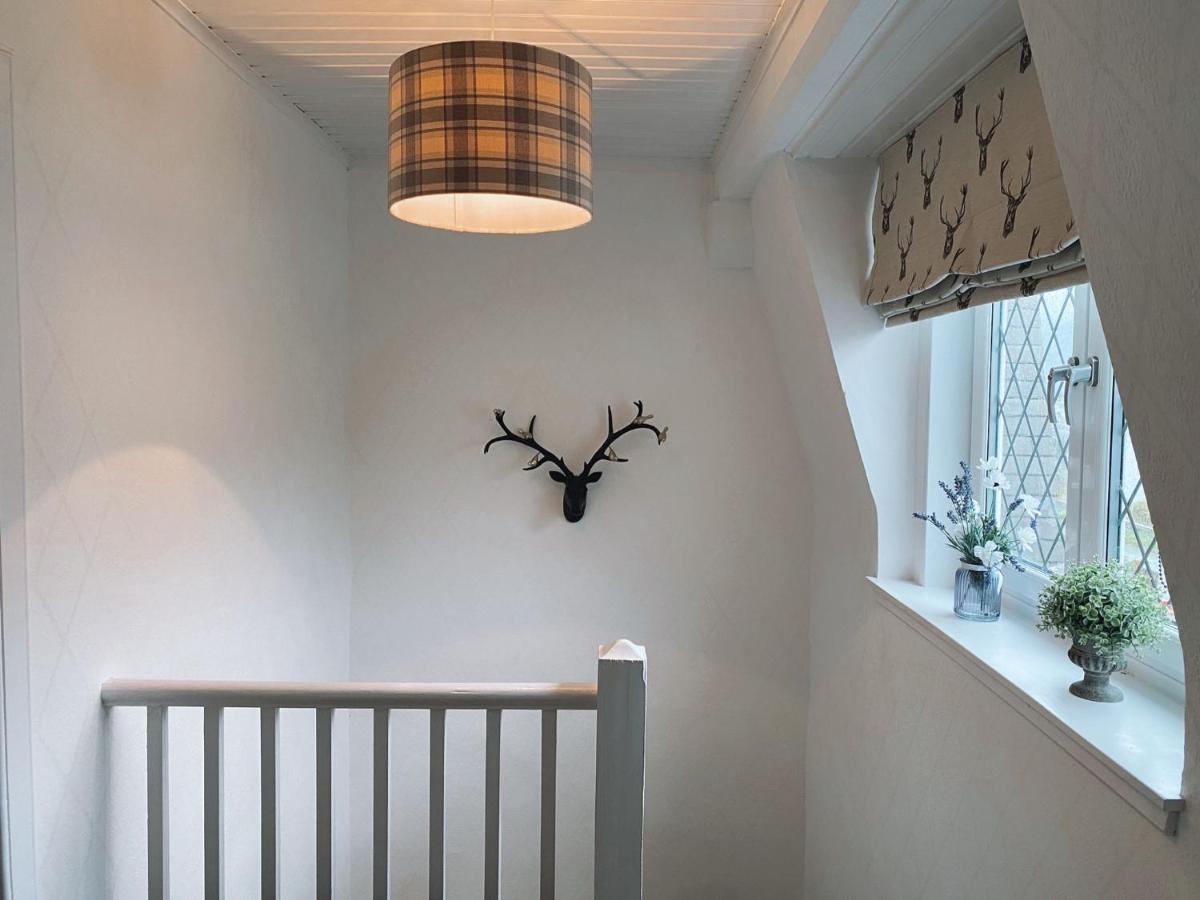 Macleen Cottage Arrochar Esterno foto