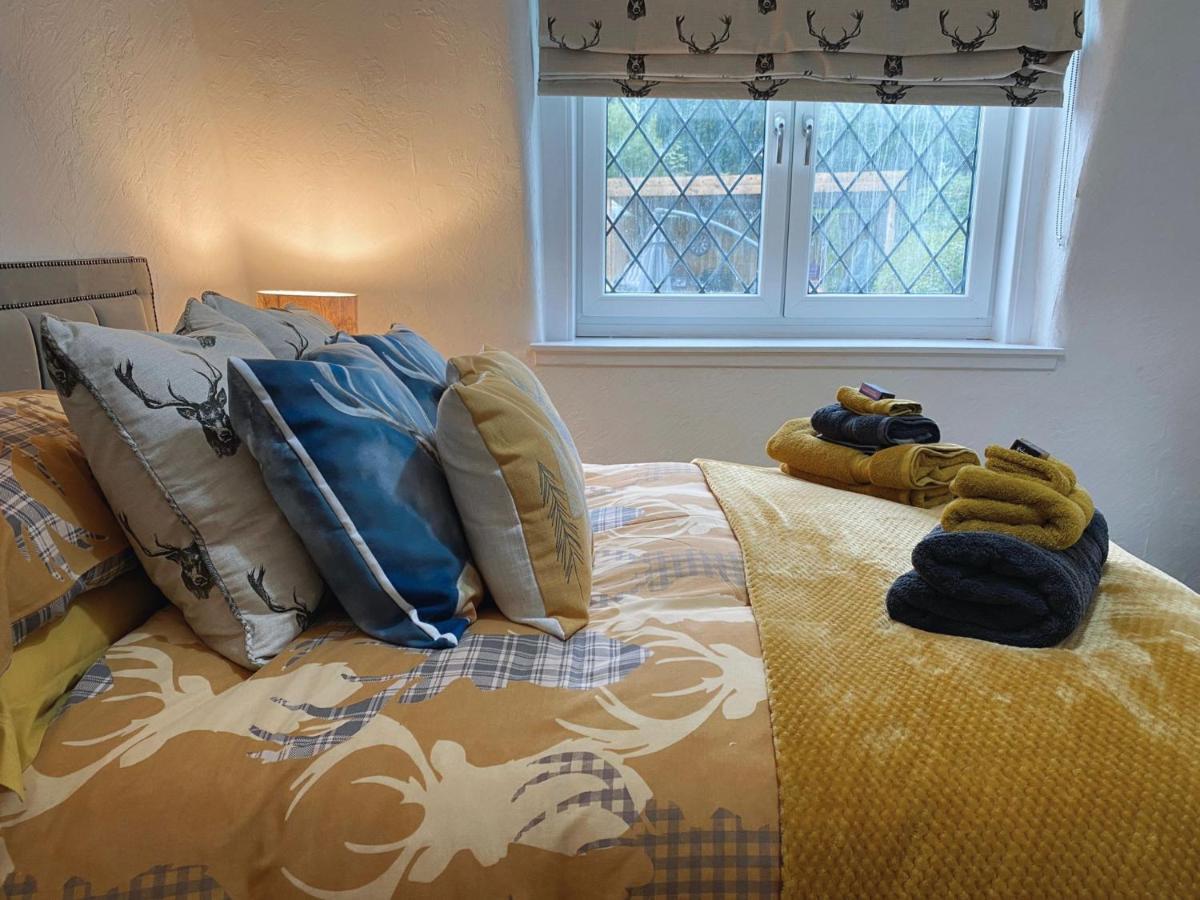 Macleen Cottage Arrochar Esterno foto